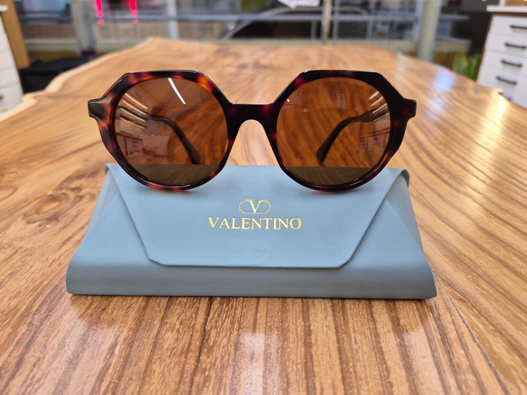 عینک آفتابی گرد کائوچو طراحی 2026 برند والنتینو valentino