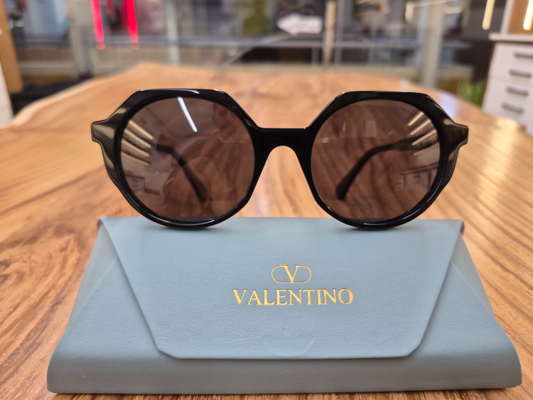 عینک آفتابی گرد کائوچو طراحی 2026 برند والنتینو valentino